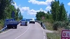 Herido un joven de 25 años por una colisión entre un turismo y una furgoneta en Villamartín de la Abadía