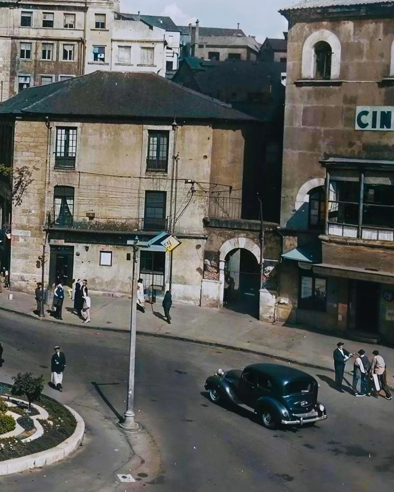 El pasado de Ponferrada 'cobra' color gracias a la Inteligencia Artificial El pasado de Ponferrada 'cobra' color gracias a la Inteligencia Artificial