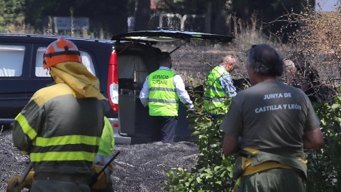 Hallan el cadáver de un hombre de 79 años entre los restos del incendio en una tierra de cultivo en Palencia Hallan el cadáver de un hombre de 79 años entre los restos del incendio en una tierra de cultivo en Palencia