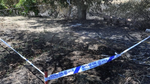 Hallan el cadáver de un hombre de 79 años entre los restos del incendio en una tierra de cultivo en Palencia Hallan el cadáver de un hombre de 79 años entre los restos del incendio en una tierra de cultivo en Palencia