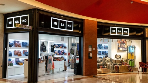 Tienda Misako ubicada en el Centro Comercial y de Ocio Espacio León