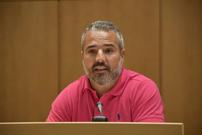 David Pacios en la presentación del mercado de verano David Pacios en la presentación del mercado de verano