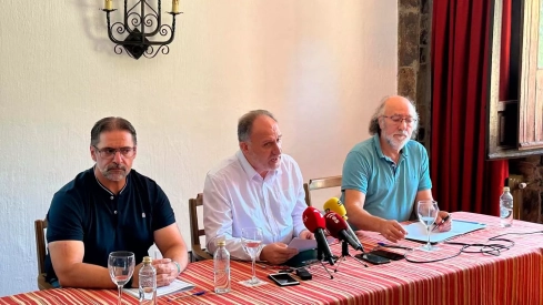 El grupo de reflexión y debate Unidad Leonesa presente este martes 6 de agosto en el Bierzo (1)