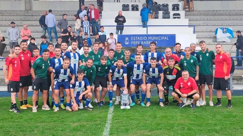 La SD Ponferradina campeón recogió el LXXIII Trofeo Emma Cuervo