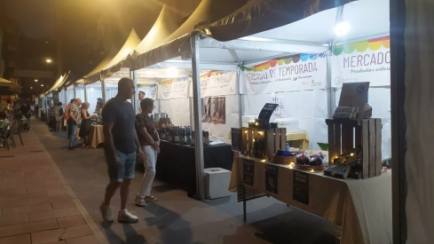 Mercado de Verano Nocturno (9) Mercado de Verano Nocturno (9)