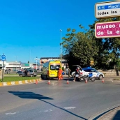 Accidente en la rotonda del dolmen y los olivos
