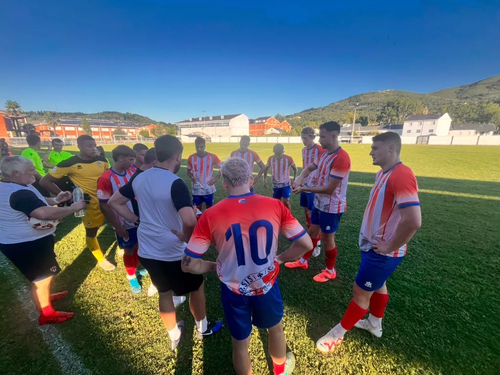 Atletico Bembibre CD Barco. Atletico Bembibre CD Barco.