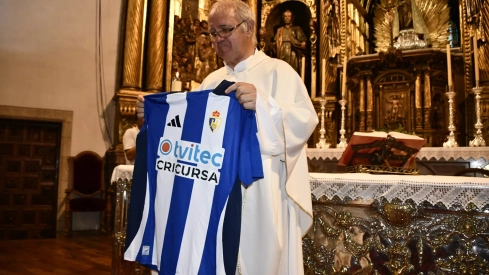 Ofrenda de la Ponferradina a la Virgen de La Encina (16) Ofrenda de la Ponferradina a la Virgen de La Encina (16)