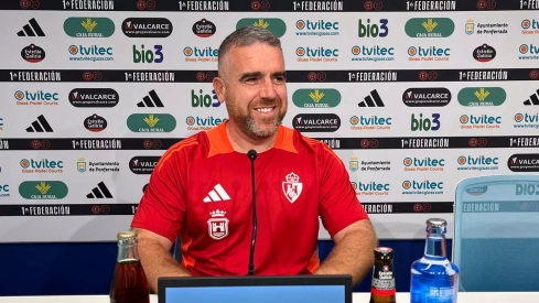 Javi Rey en la rueda de prensa previa al encuentro contra la Real Sociedad B