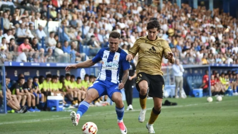 Imagen del partido entre la Ponferradina y la Real Sociedad B, el filial del equipo que llegará el domingo al Toralín