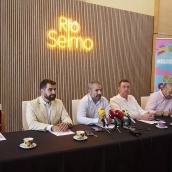 Desayuno informativo y reunión sobre la I Gala del Comercio de Ponferrada Desayuno informativo y reunión sobre la I Gala del Comercio de Ponferrada