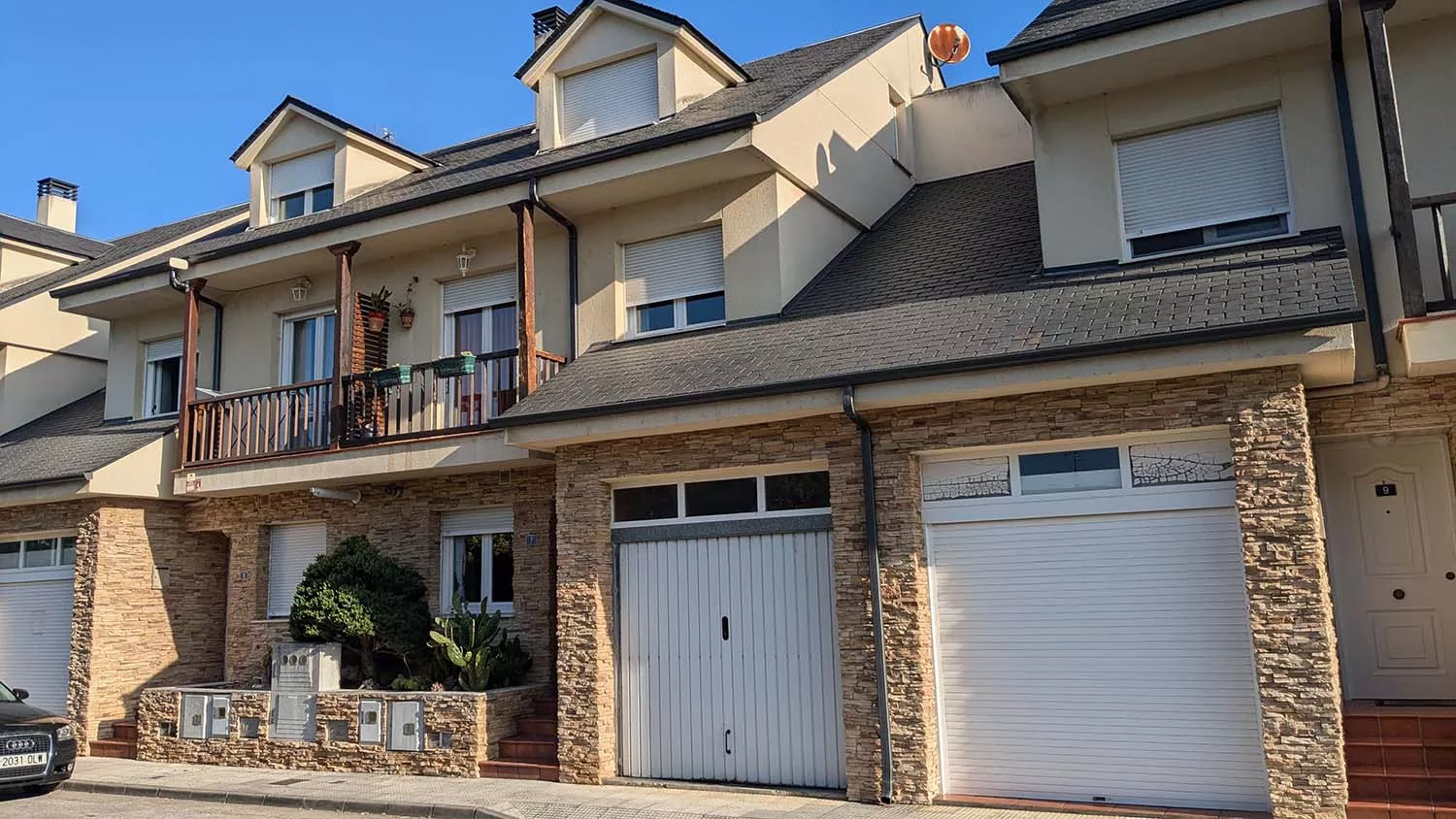 Explosión en una bodega de Camponaraya. Explosión en una bodega de Camponaraya.