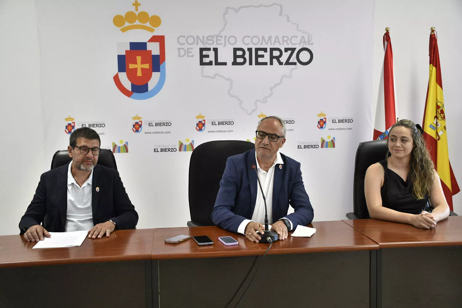 Entrega de diploma a Nerea González (4) Entrega de diploma a Nerea González (4)