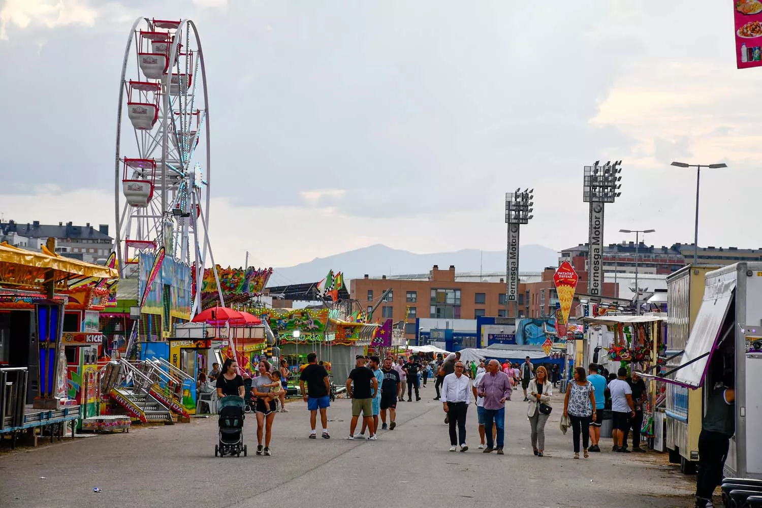 Inauguración del recinto ferial en las fiestas de La Encina de Ponferrada 