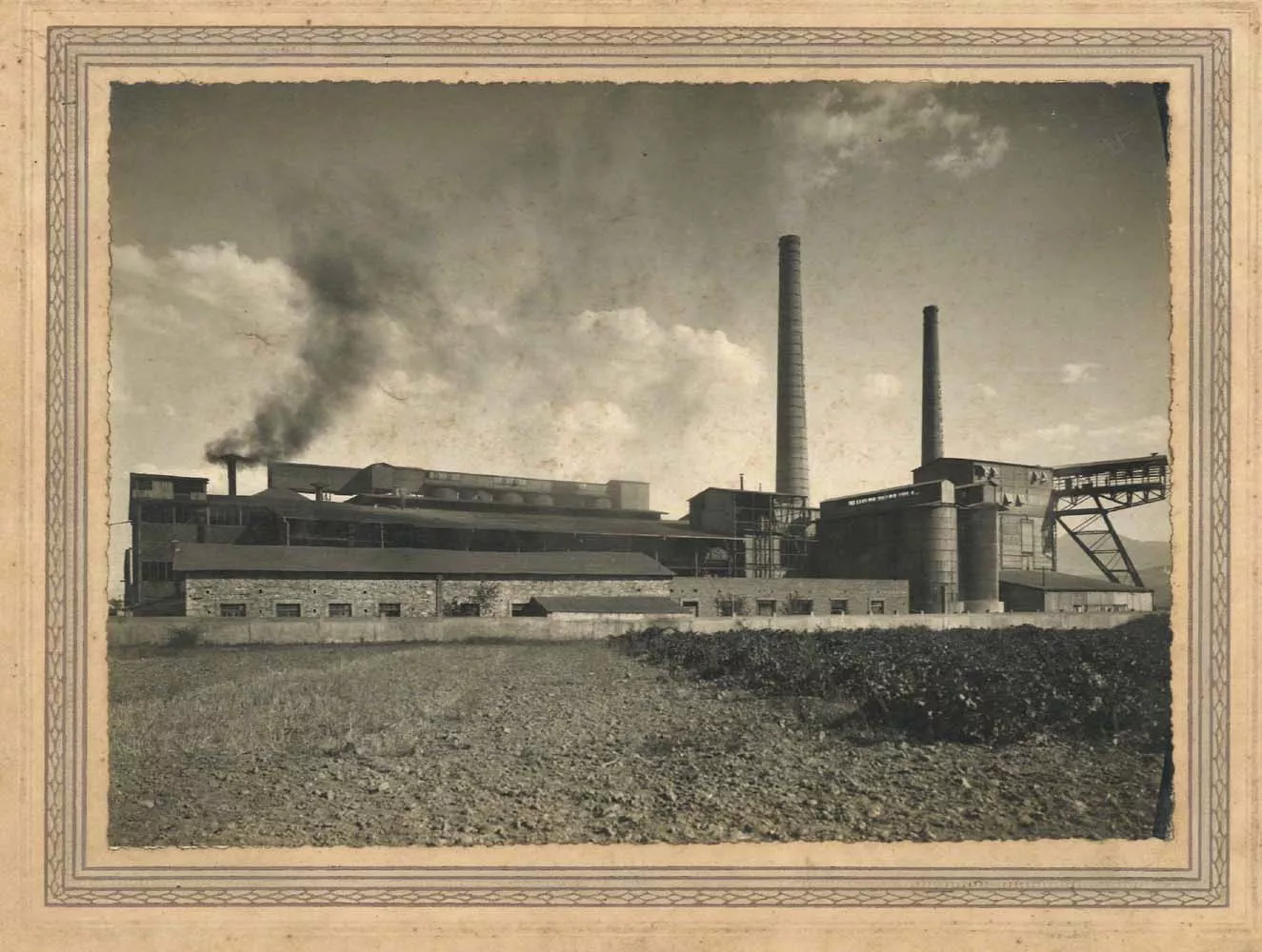 Imagen de la construcción de la planta de cementos Cosmos de Toral de los Vados, de la que se cumple cien años desde su inauguración (5) Imagen de la construcción de la planta de cementos Cosmos de Toral de los Vados, de la que se cumple cien años desde su inauguración (5)