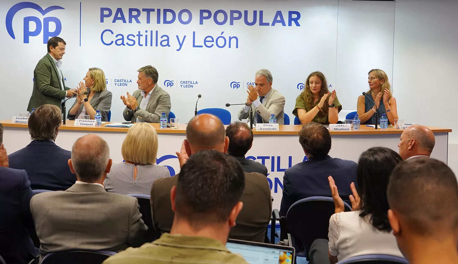 El presidente del PP de Castilla y León, Alfonso Fernández Mañueco, en la clausura de la reunión del Comité Ejecutivo Autonómico del PPCyL. El presidente del PP de Castilla y León, Alfonso Fernández Mañueco, en la clausura de la reunión del Comité Ejecutivo Autonómico del PPCyL.