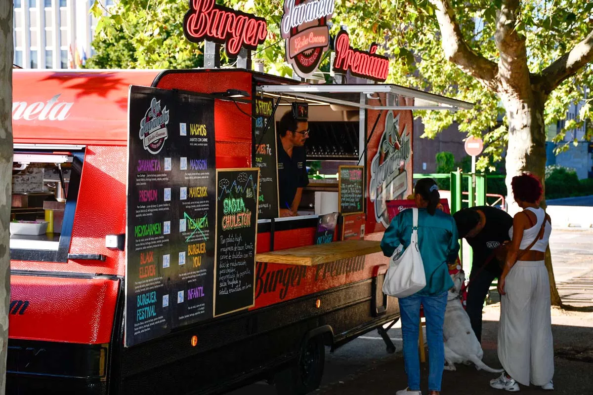 Inauguración de los Food Trucks de La Encina 2024