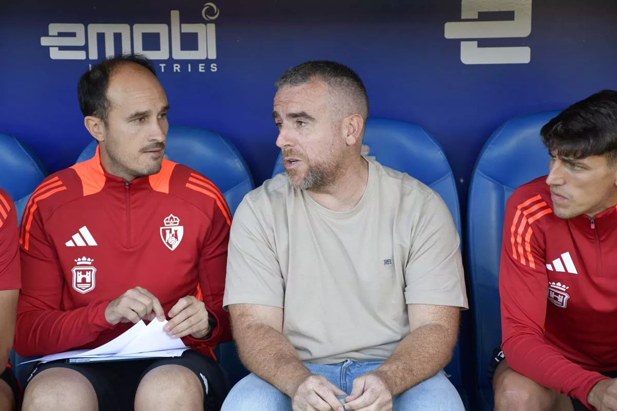 Javi Rey confía en esta Ponferradina: «Las sensaciones que me transmite el equipo son buenas» Javi Rey confía en esta Ponferradina: «Las sensaciones que me transmite el equipo son buenas»