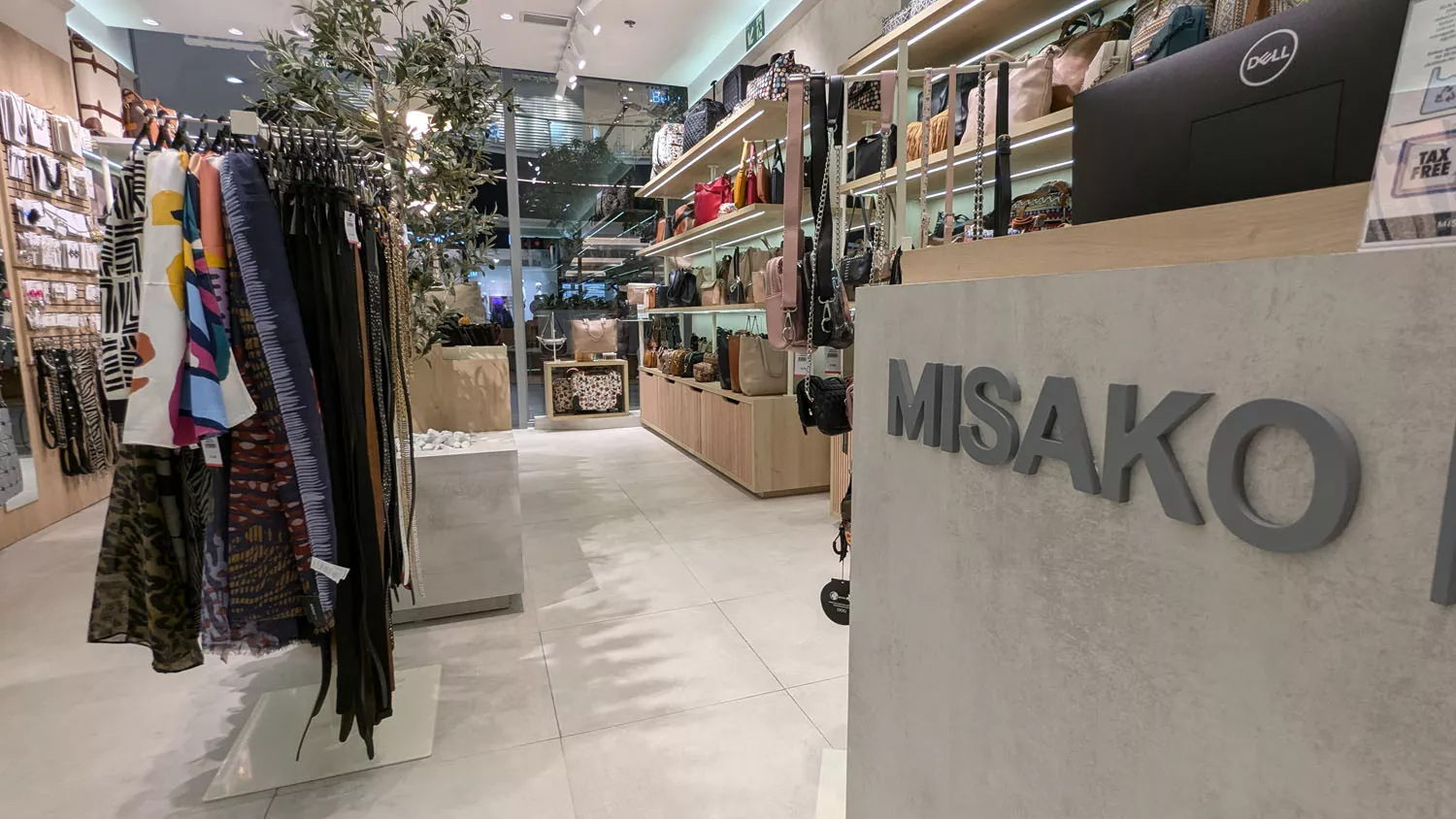 Misako (7) Misako (7)