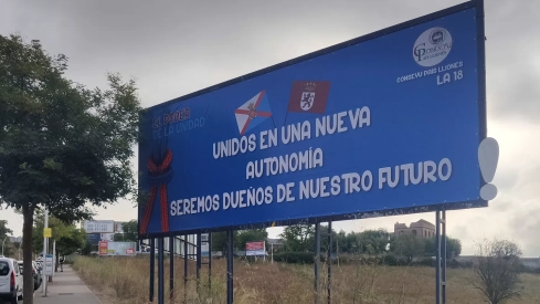 Nueva valla por la Autonomía Leonesa en Ponferrada
