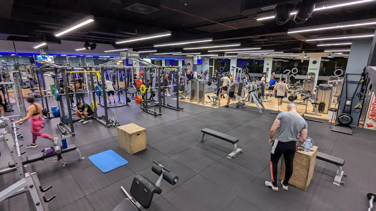 Gimnasio en una imagen de archivo Gimnasio en una imagen de archivo