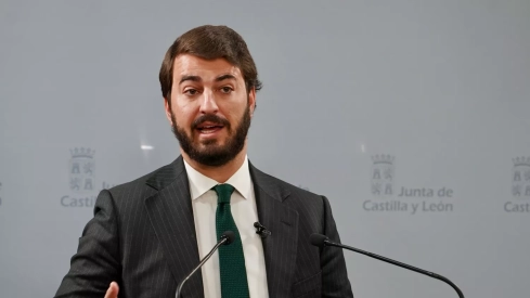 García-Gallardo denuncia “zancadillas” desde la dirección de Vox y revela que le apartaron de las negociaciones en la Junta tras el protocolo antiaborto