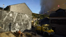  Así viven los vecinos de Brañuelas el incendio Nivel 2 que amenaza su pueblo