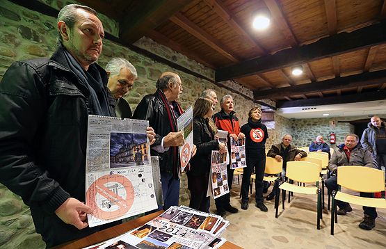 Aire Limpio aprovechó para presentar su calendario 2014, con diversos fotógrafos bercianos