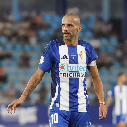 Emotiva retirada de Yuri en El Toralín | Foto: Ponferradina