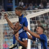 Emotiva retirada de Yuri en El Toralín arropado por el abrazo blanquiazul