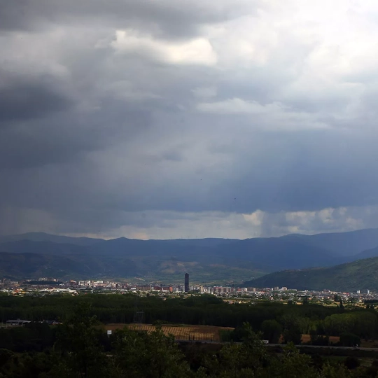 Tormenta y lluvia sobre Ponferrada