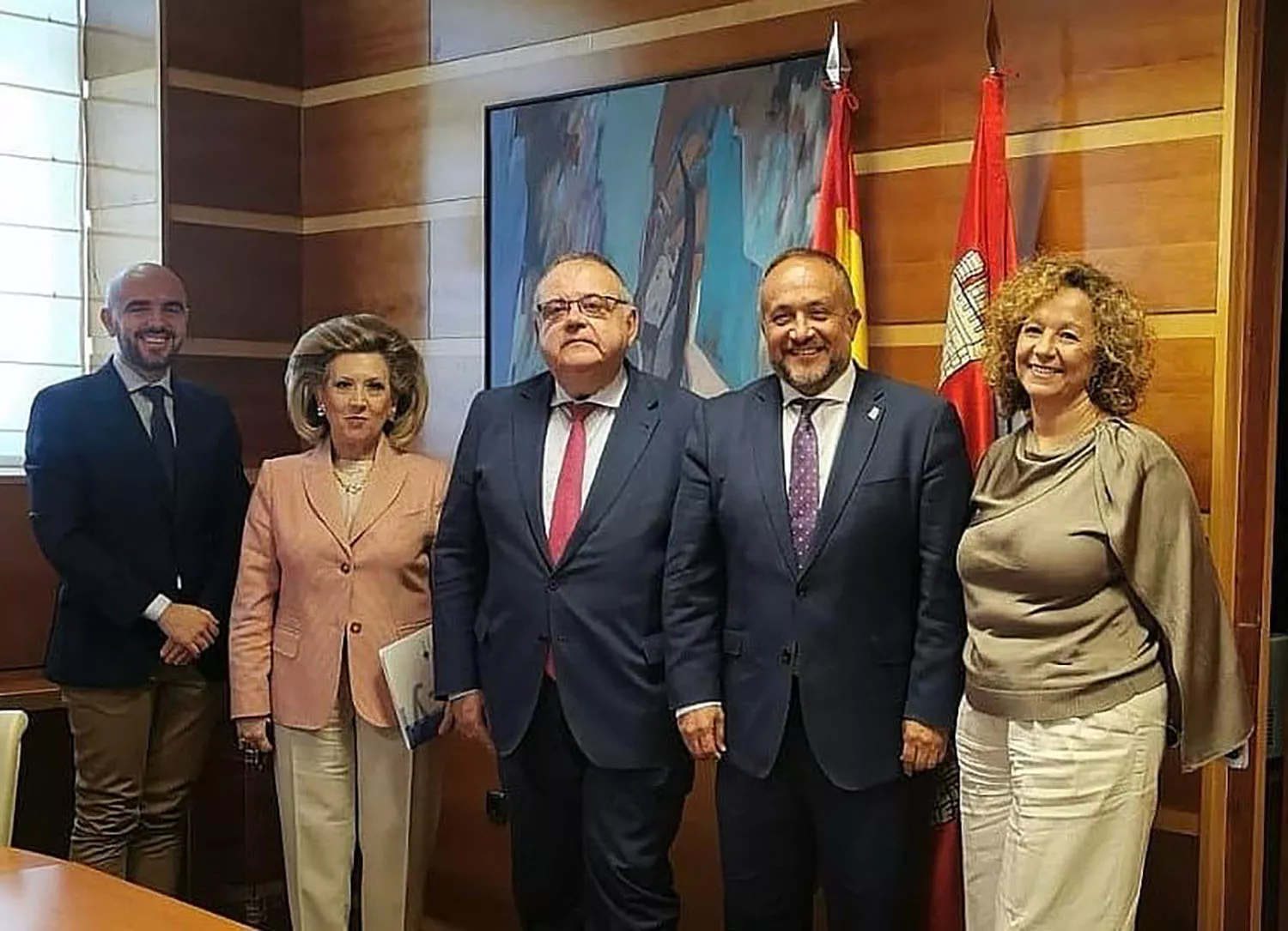 Reunión entre la Diputación de León y la Consejería de Sanidad de la Junta de Castilla y León sobre la crisis sanitaria en El Bierzo. Reunión entre la Diputación de León y la Consejería de Sanidad de la Junta de Castilla y León sobre la crisis sanitaria en El Bierzo.