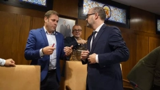 Iván Alonso, junto al alcalde Marco Morala en el pleno de aprobación de la ZBE | César Sánchez - ICAL