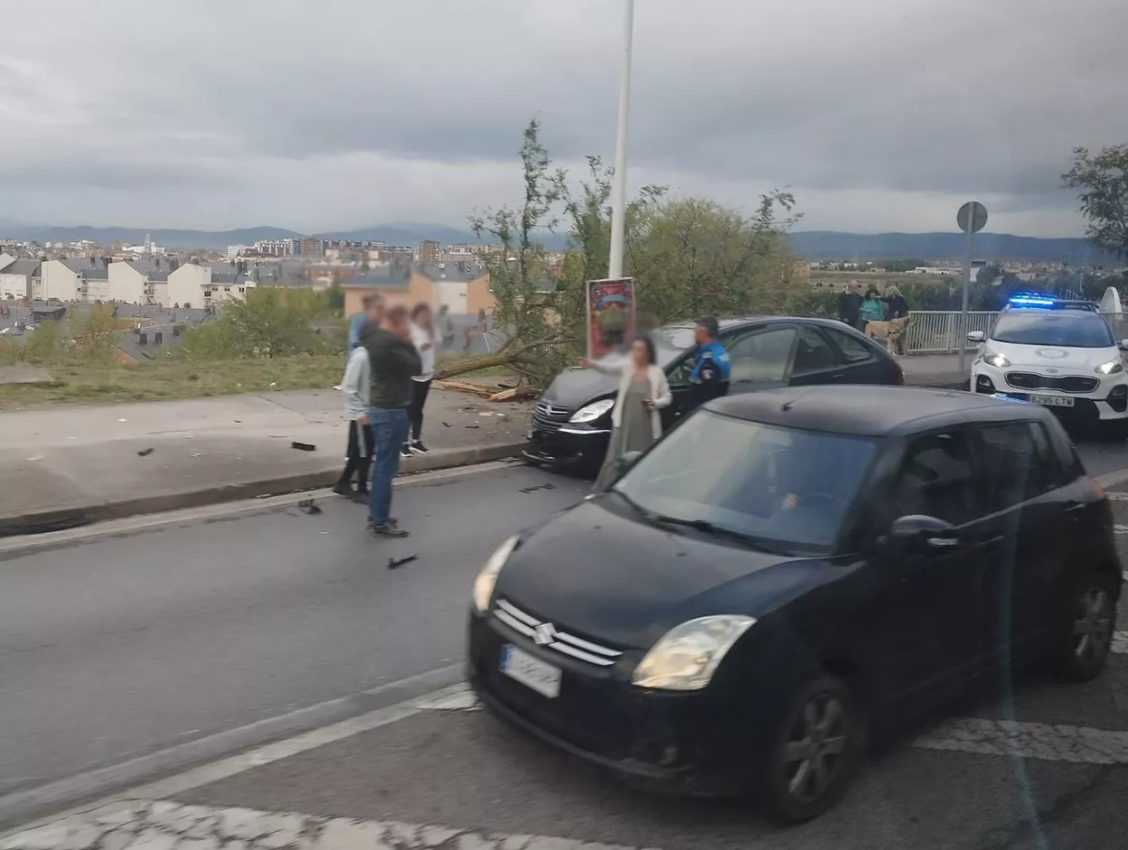Triple colisión en Ponferrada 