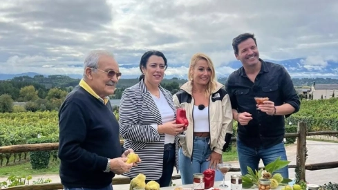 Lydia Valentín y Prada a Tope llevan El Bierzo por bandera en Aquí la Tierra de RTVE