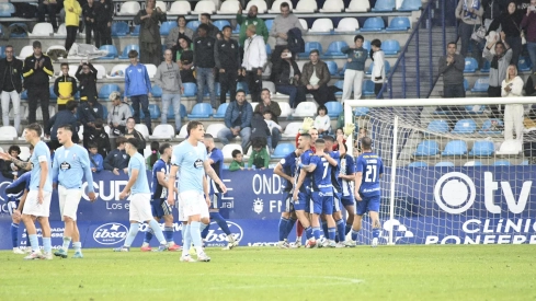 La 'fortuna' de la Ponferradina en el último suspiro para agarrar la victoria sobre el filial del Celta. copia
