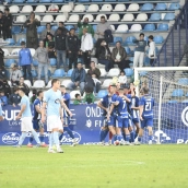 La 'fortuna' de la Ponferradina en el último suspiro para agarrar la victoria sobre el filial del Celta. copia