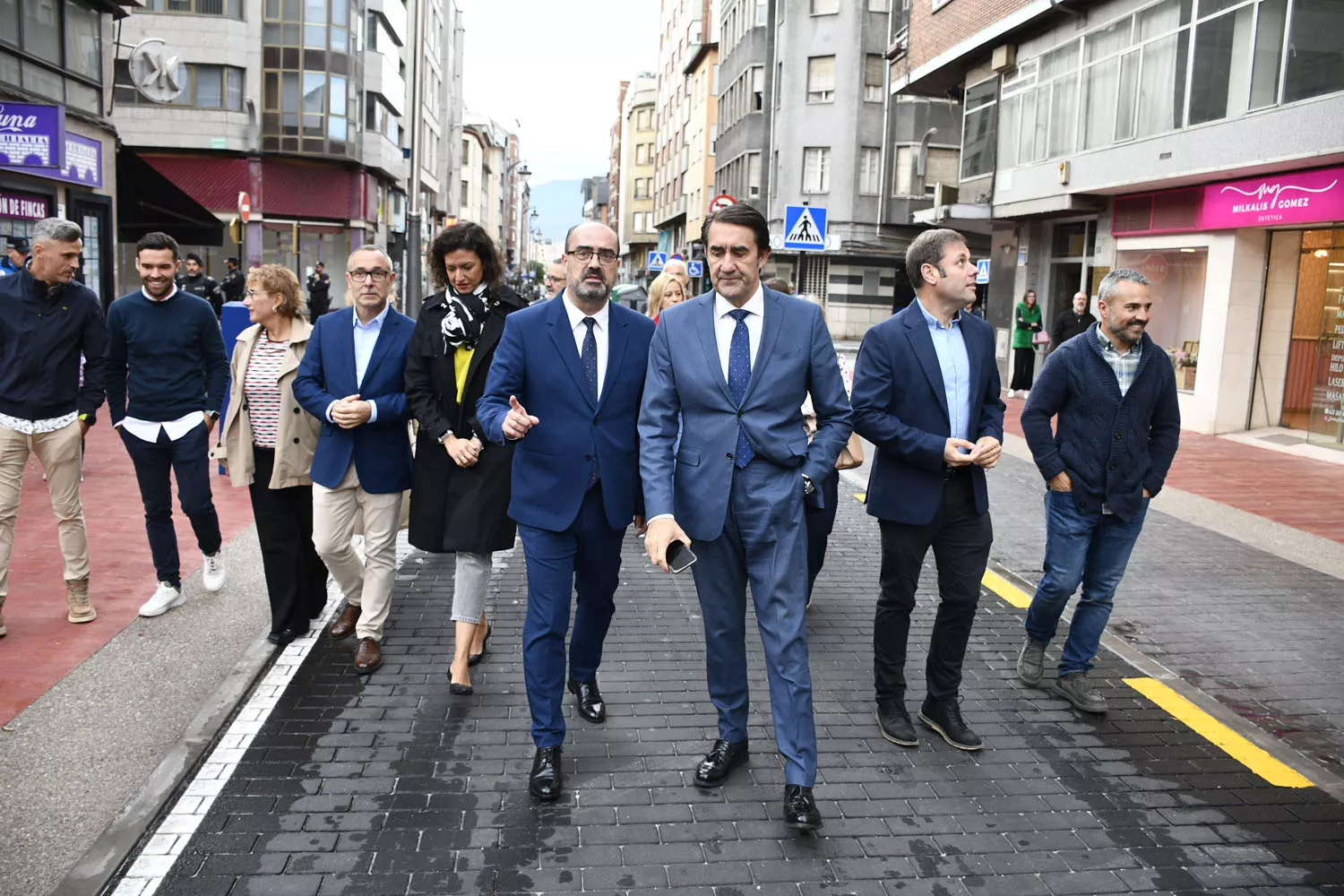 Visita de Juan Carlos Suárez Quiñones para la inauguración de la calle Gómez Núñez Visita de Juan Carlos Suárez Quiñones para la inauguración de la calle Gómez Núñez