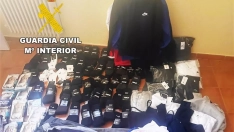 Venta de ropa falsificada 