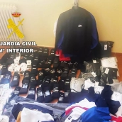 Venta de ropa falsificada 