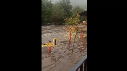 La borrasca Kirk desborda el río Boeza a su paso por Igüeña. Fotografías y vídeo: Casa Rural Begoña - Igüeña La borrasca Kirk desborda el río Boeza a su paso por Igüeña. Fotografías y vídeo: Casa Rural Begoña - Igüeña