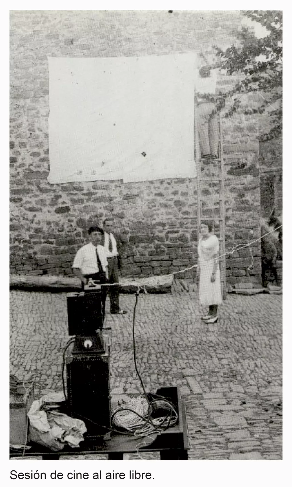 Sesión de cine al aire libre Sesión de cine al aire libre