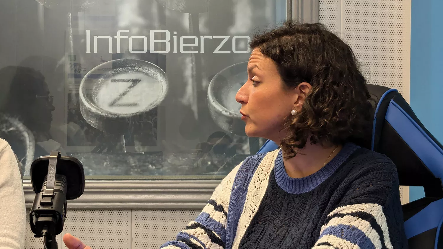 InfoBierzoTV Tribuna con Lidia Coca. InfoBierzoTV Tribuna con Lidia Coca.