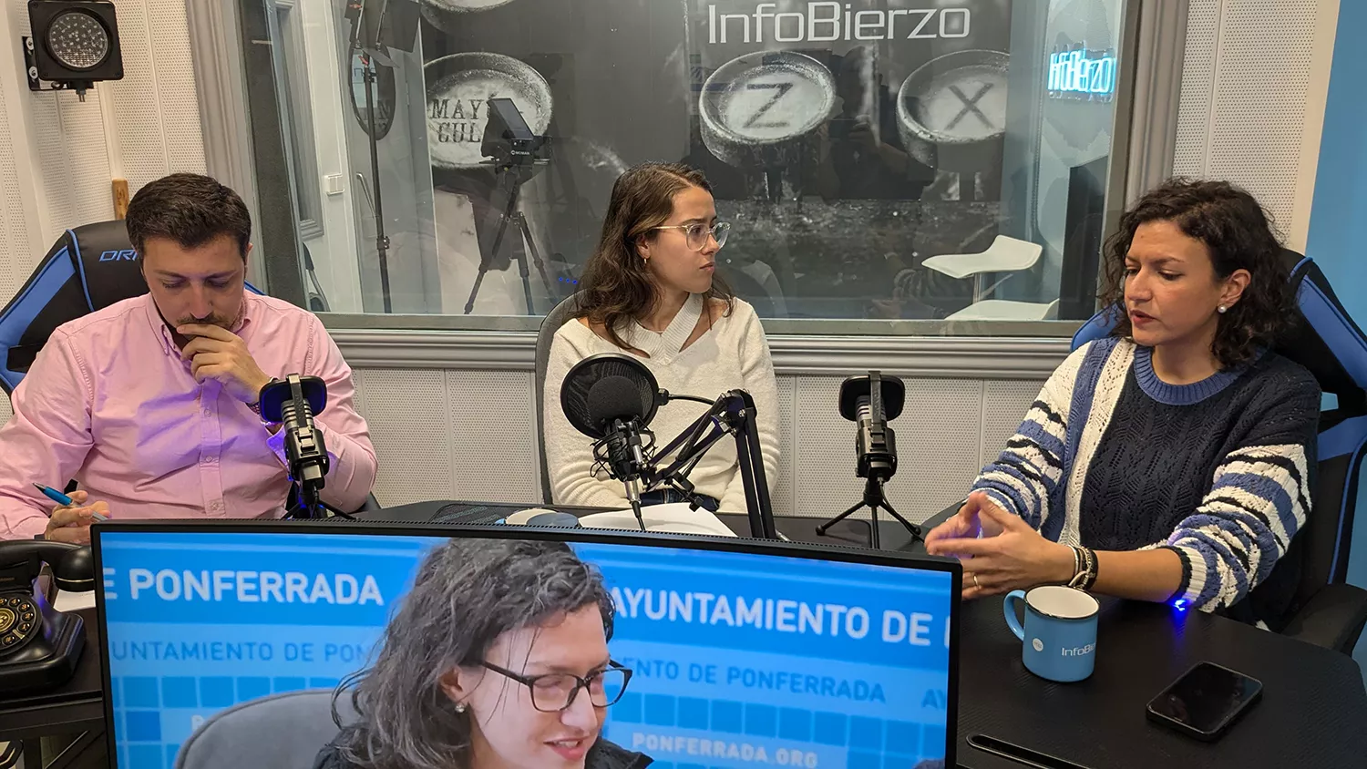 InfoBierzoTV Tribuna con Lidia Coca. InfoBierzoTV Tribuna con Lidia Coca.