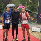 El corredor berciano Manuel Merillas reina en un Trail de la Castaña pasado por agua