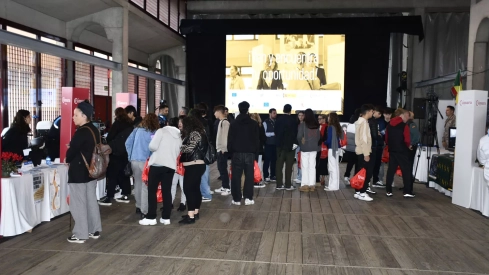 Feria de empleo y emprendimiento (18)