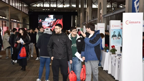 Feria de empleo y emprendimiento (32)