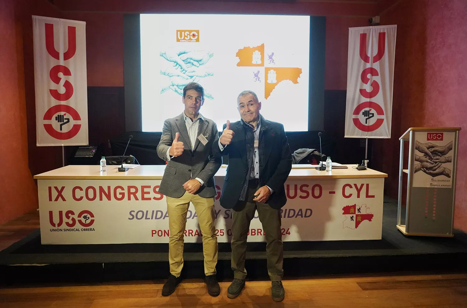 César Sánchez / ICAL. El secretario general de USO, Joaquín Pérez (I), junto al secretario general de USO en Castilla y León, Marco Antonio Martínez (D), durante el IX Congreso Regional de USO que se celebra en Ponferrada y en el que se elige a la nueva Comisión Ejecutiva César Sánchez / ICAL. El secretario general de USO, Joaquín Pérez (I), junto al secretario general de USO en Castilla y León, Marco Antonio Martínez (D), durante el IX Congreso Regional de USO que se celebra en Ponferrada y en el que se elige a la nueva Comisión Ejecutiva