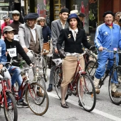 Concentración de bicis clásicas en Avenida de la Puebla