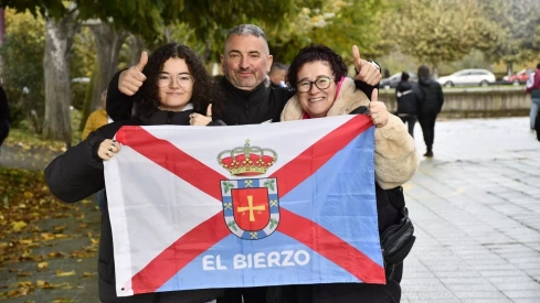 La marea blanquiazul rodea el Reino de León